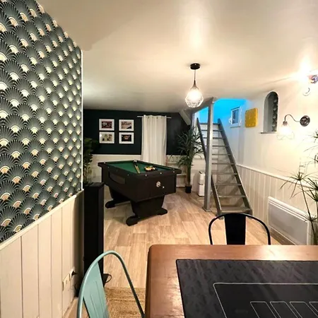 Le Joker - T2 Proche Gare - Billard - Wifi - Tv