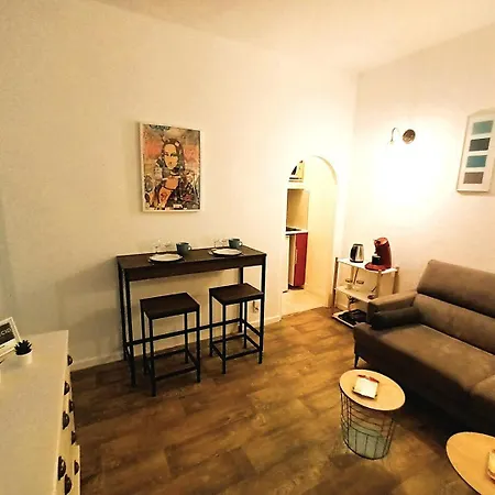 Apartment Le Joker - T2 Proche Gare - Billard - Wifi - Tv *