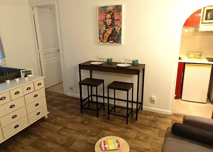 Le Joker - T2 Proche Gare - Billard - Wifi - Tv