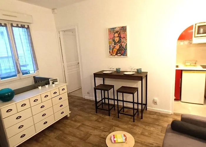 Le Joker - T2 Proche Gare - Billard - Wifi - Tv