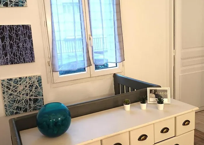 Апартаменты Le Joker - T2 Proche Gare - Billard - Wifi - Tv