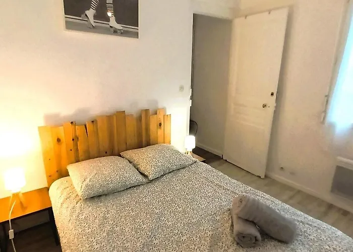 Апартаменты Le Joker - T2 Proche Gare - Billard - Wifi - Tv Тур