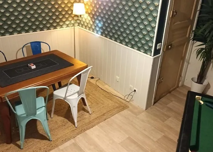 Le Joker - T2 Proche Gare - Billard - Wifi - Tv *